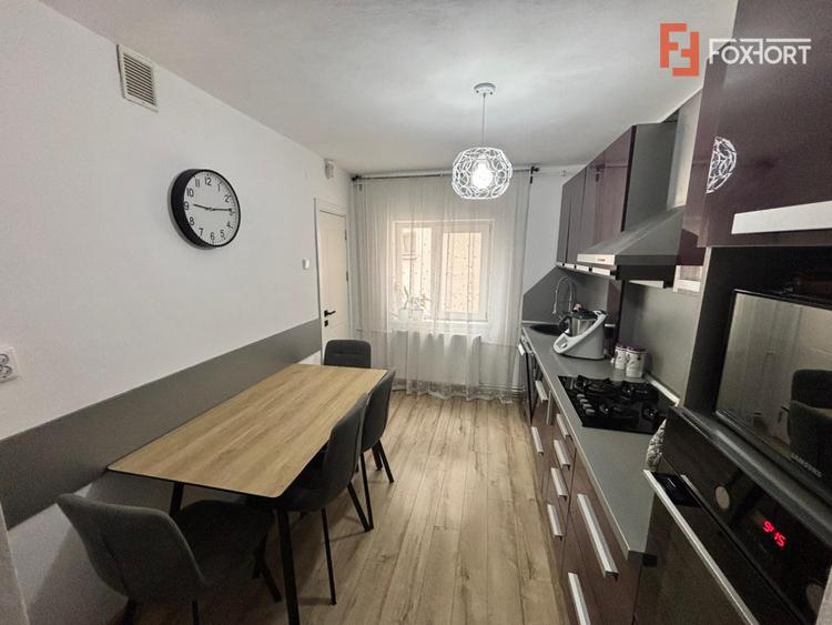 Apartament cu 5 camere, 95 mp utili - zona Fortuna