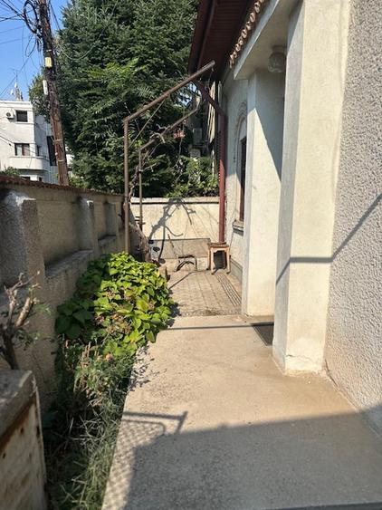 Vila individuala cu 4 camere, garaj in zona Floreasca- Barbu Vacarescu