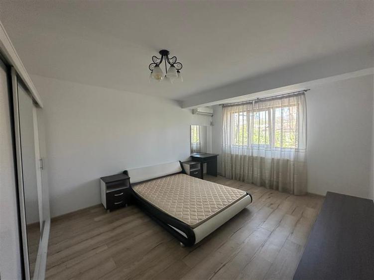 Apartament 3 camere Centru Sf.Lazar