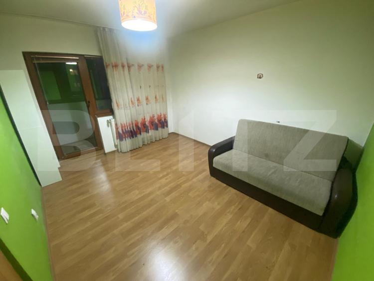 Apartament 3 camere, 74 mp, 2 balcoane, eta intermediar, la cheie, zona Plopilor