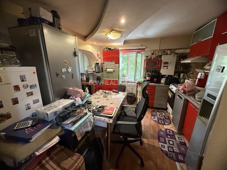 Apartament 3 camere, 95 mp, cartier Valea Roșie, zona Biserica - 6