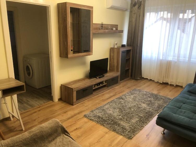 Apartament cu 2 camere, Zona Centrala