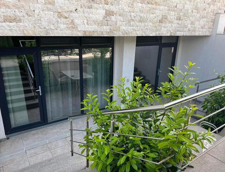 Aparthotel ,pensiune la cheie .