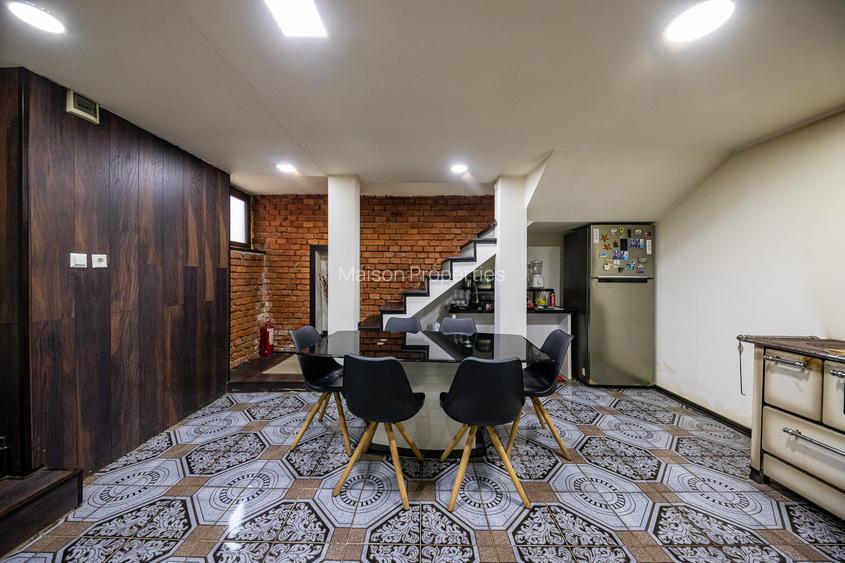 Casa pretabila pentru diferite activitati - zona Centrala | Disponibila imediat - 24
