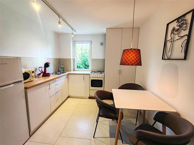 Apartament 2 camere, cochet, Astra