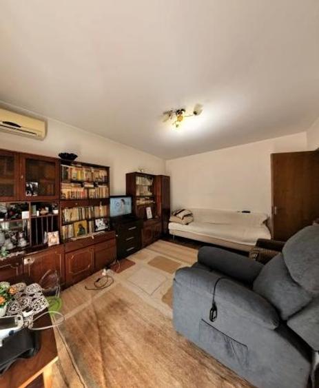 Apartament cu 3 camere situat în Drumul Taberei