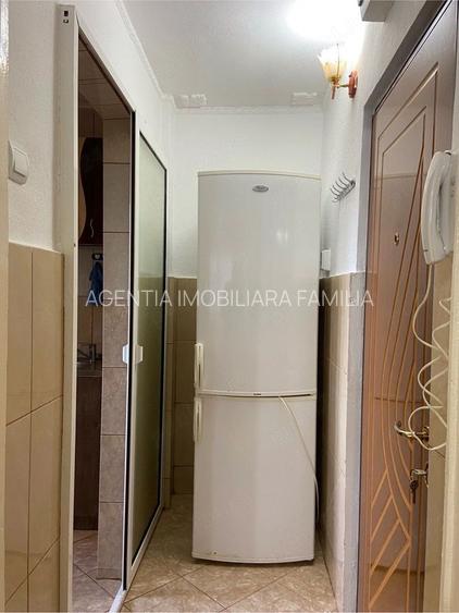 Vanzare apartament cu 2 camere, cartier Micro38, etaj 3 - 5