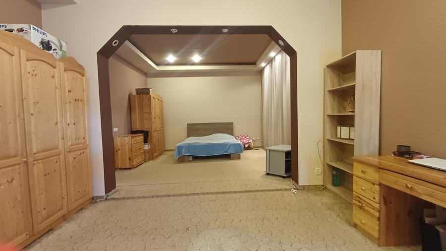 Casa cu 6 camere, singur in curte, zona Olosig, Oradea, Bihor