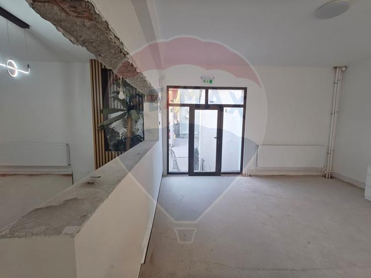 Spațiu comercial, 535.57mp de închiriat, zona autogara Gherla