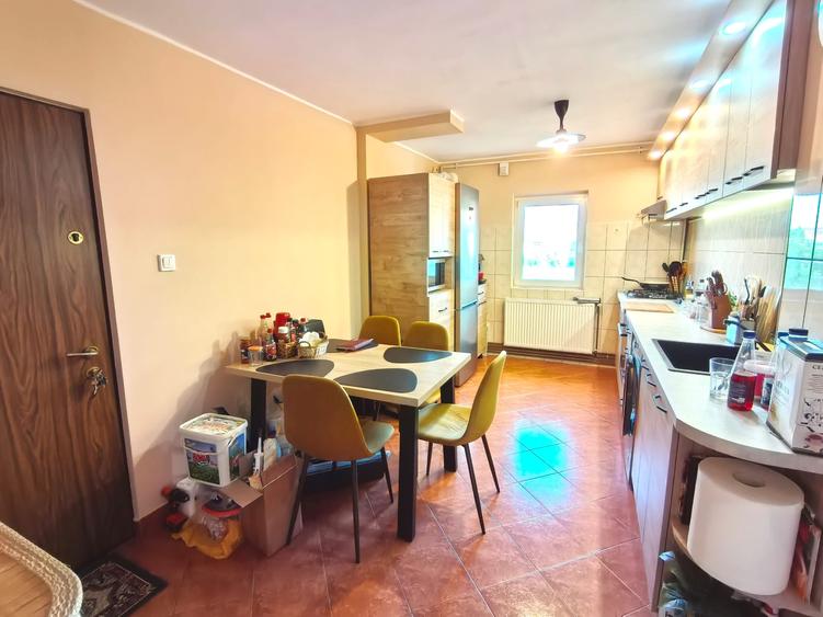 Apartament cu 3 camere ,2bai si 2 balcoane Fabric-Dorobantilor