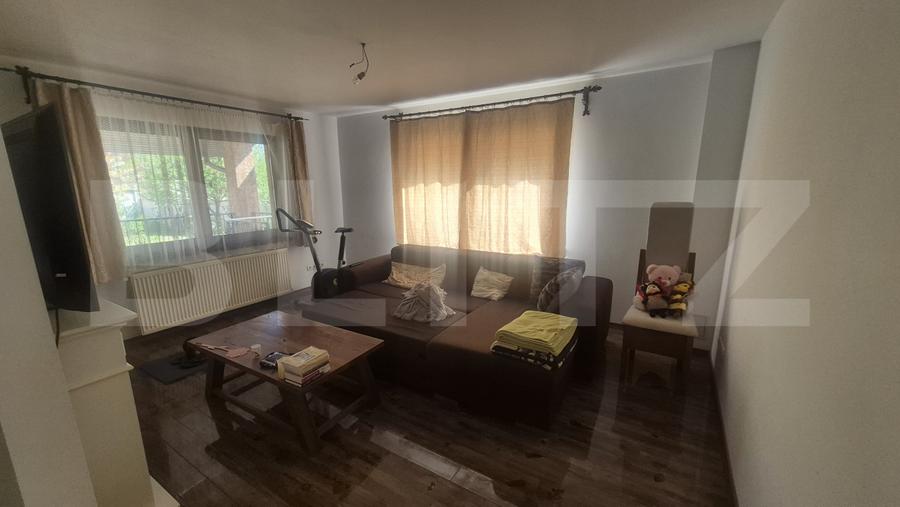 Casa 3 dormitoare de inchiriat, 236 mp, teren 525 mp, Semicentral