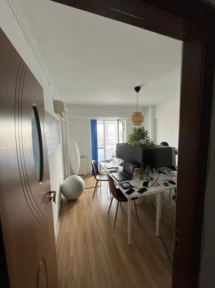 Apartament cu 2 camere de închiriat în zona Stirbei Voda