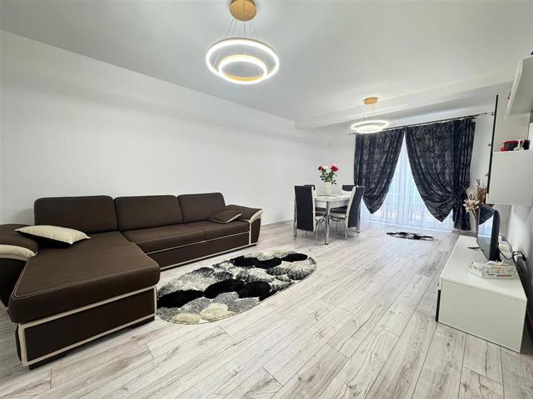 Casa moderna cu 4 camere si terasa in cartierul Tineretului