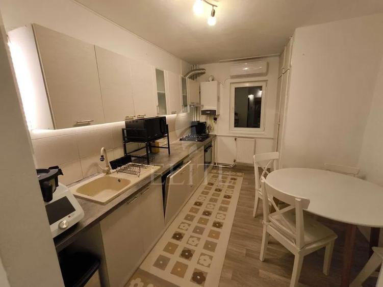 Apartament 3 camere în zona STRAZII PASTEUR