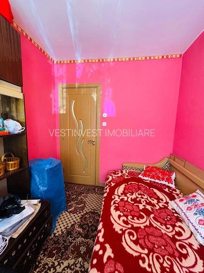 Apartament cu 3 camere pe str. Aluminei langa Liceul Ortodox - 11