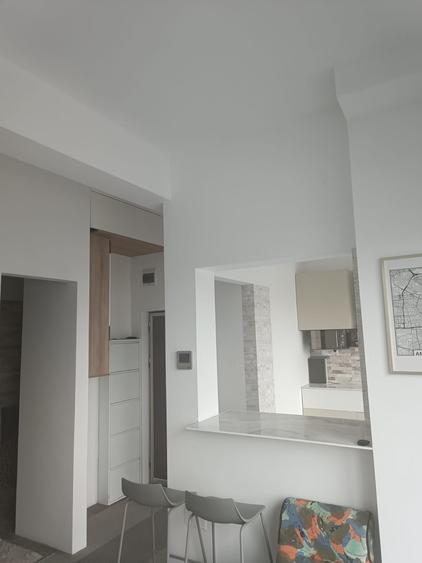 Apartament de 2 camere, semidecomandat, 60mp + terasa 40mp, zona teilor