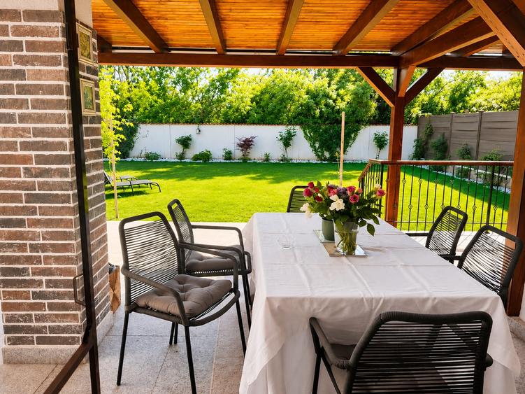 Duplex modern cu vedere către Palatul Mogoșoaia | teren 528 mp
