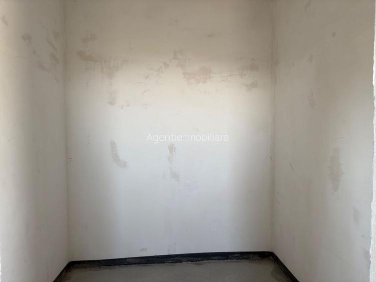 Casa individuala 4 camere, 3 bai, S+P+ET, garaj, terasa