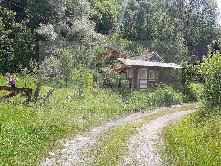 Casă individuală 6 camere de vânzare Brăduleț Argeș Complex Cabane - 25