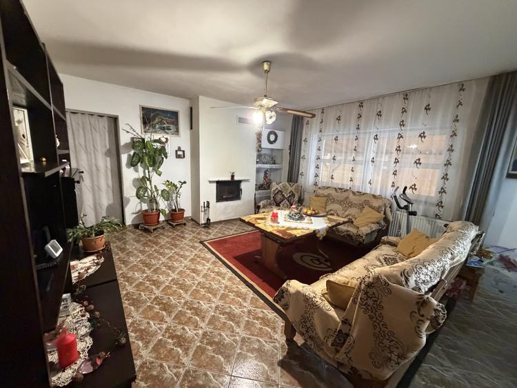Casa Individuală 6 camere | 360 mp + Terasă de 40 mp | Teren 775 mp | Cetate