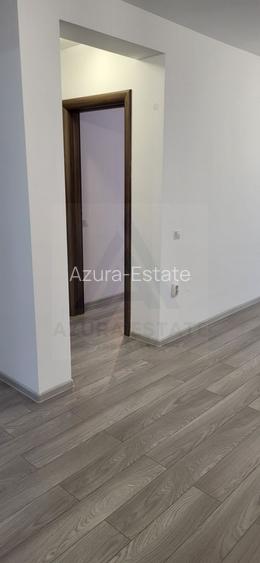 Apartament 3 camere 3 balcoane etaj 1 parcare zona Calea Cisnadiei