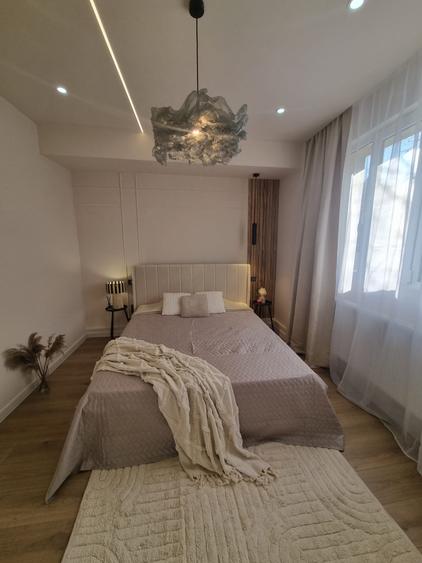 Apartament cu 2 camere,ultrafinisat ,zona centrală