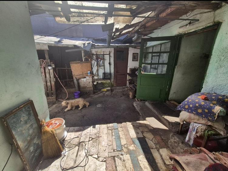 Casa+garaj+anexa și teren intravilan 225 mp Campina