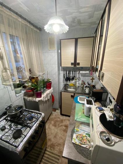 Apartament cu 2 camere, decomandat, 50 mp, zona Micro 15
