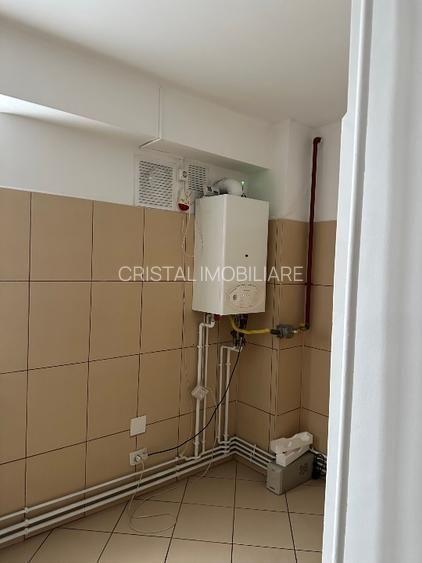 Vanzare 3 Camere Burebista - Alba Iulia, Bloc Monolit, Centrală Proprie - 5