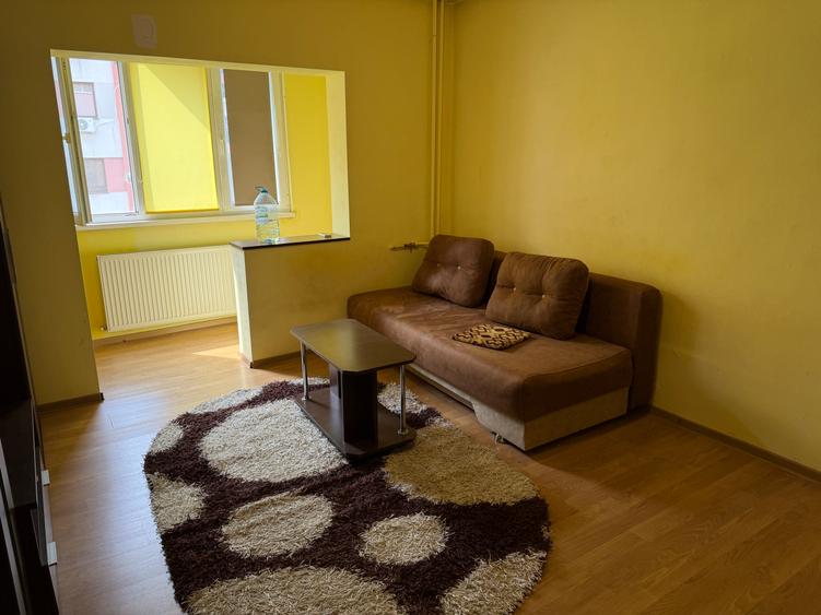 Apartament cu o cameră decomandat Buziașului