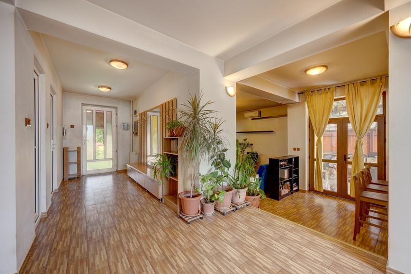 Casa 4 camere 143 MPU | Demisol, garaj Lot 387 mp | Otopeni Central