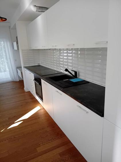 3 Camere l 2 Bai l 2 Locuri Parcare l Gradina