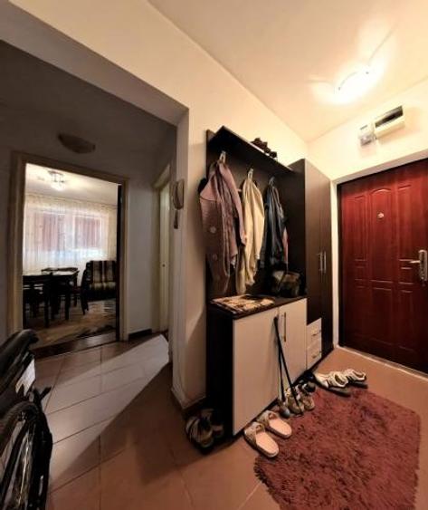 Apartament cu 3 camere situat în Drumul Taberei