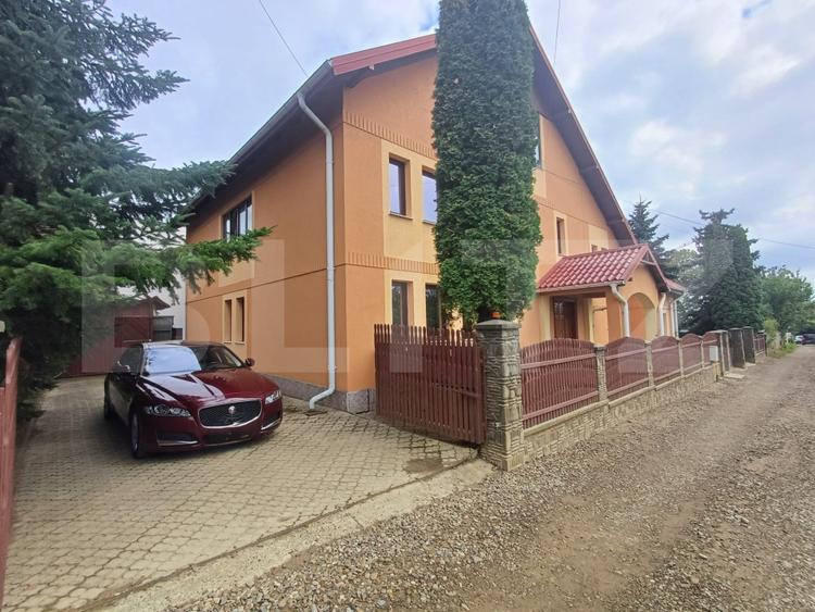 Vila de vanzare, 310 mp, teren 698 mp, zona Burdujeni