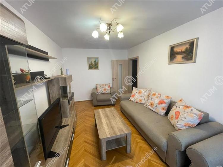 Apartament 3 camere decomandate si balcon in zona Vasile Aaron Sibiu