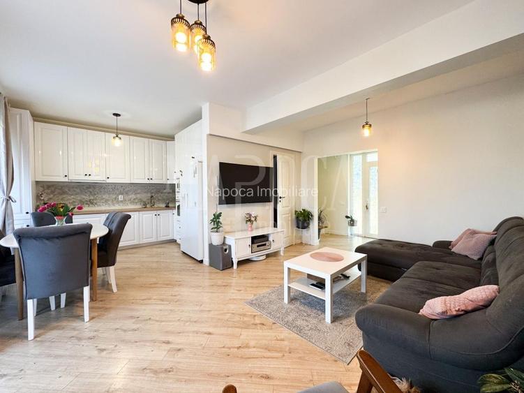 Casa 4 camere de vanzare in Floresti - 3