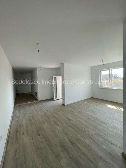 Duplex pe parter de vanzare in Bucovat - 2