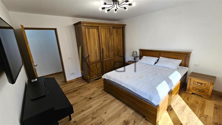 Casa renovata 200mp pe 2 niveluri,parcare,curte cu foisor,Centru zona str. Paris