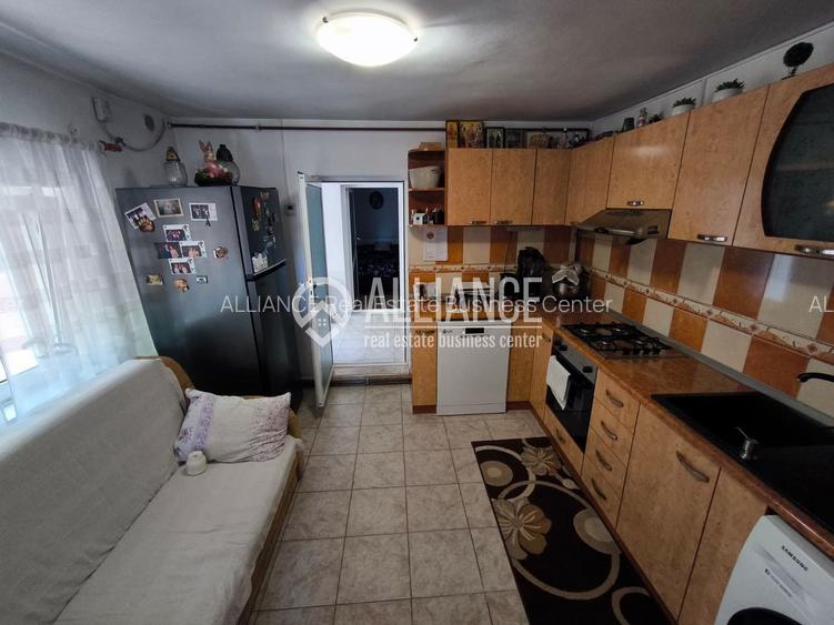 VIILE NOI - casa cu o curte generoasa disponibila imediat - 4
