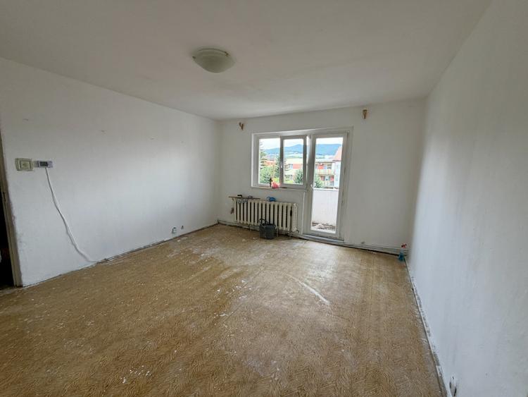 Apartament cu 2 camere | 50 mp | Balcon | RENOVABIL | Zona CETATE