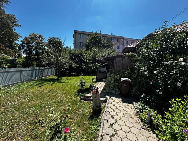 # Teren 851 mp + casă locuibilă în zonă ultracentrală – ideal investiție / dezvo