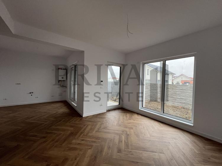 Triplex finisaje premium, 4 dormitoare, curte 250 mp. Calea Urseni