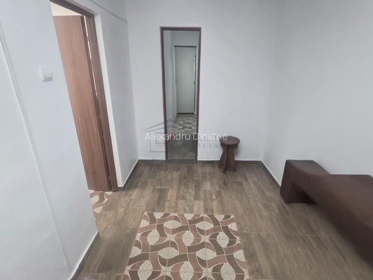 Persoana fizica vand apartament cu 2 camere si dependinte, ultracentral - 3