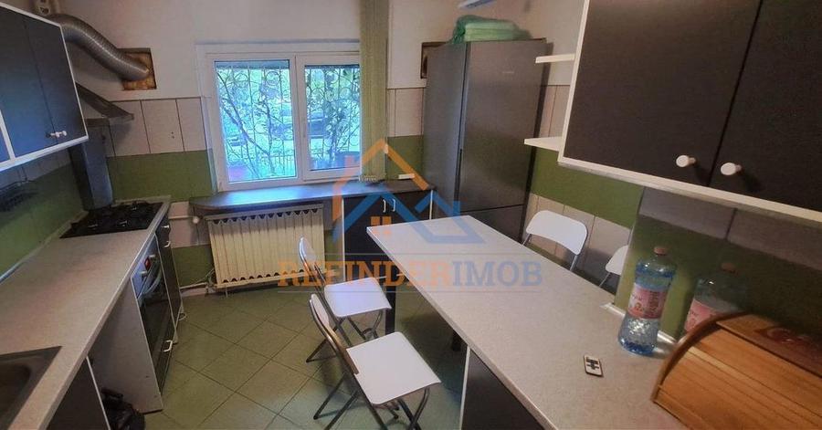 Vanzare apartament 3 camere zona Sebastian-13 Septembrie