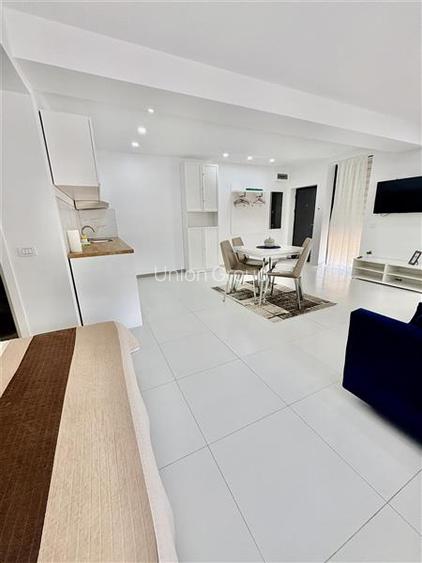 Studio Premium de Vanzare in Neptun, Loc de Parcare - 4