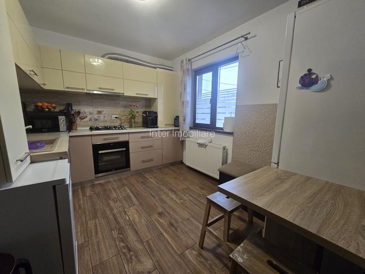 Apartament pe 2 niveluri,et.1+mansarda,3 dormitoare,2 bai,Popas Pacurari: 160956 - 15