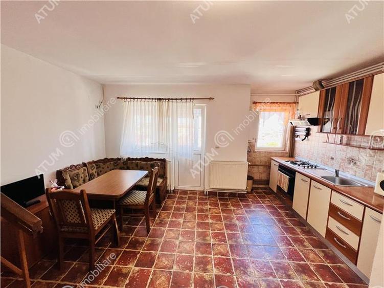 Apartament cu 3 camere si balcon situat in zona Vasile Aaron din Sibiu