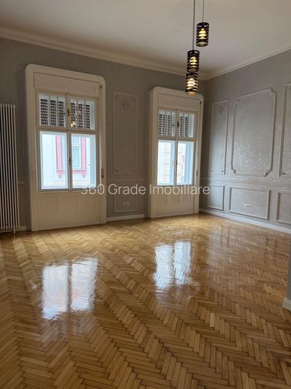 Spațiu elegant de închiriat în clădire istorică Casa Steiner Miks - 14
