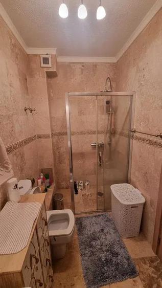 Apartament 2 camere cu balcon zona Doamna Stanca