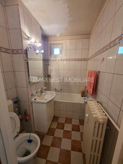 Titan, 10 minute metrou Costin Georgian, la piata Minis, 2 gr sanitare, - 6